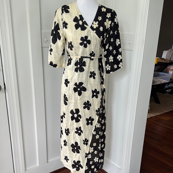 Sold - Picture 2 of 9